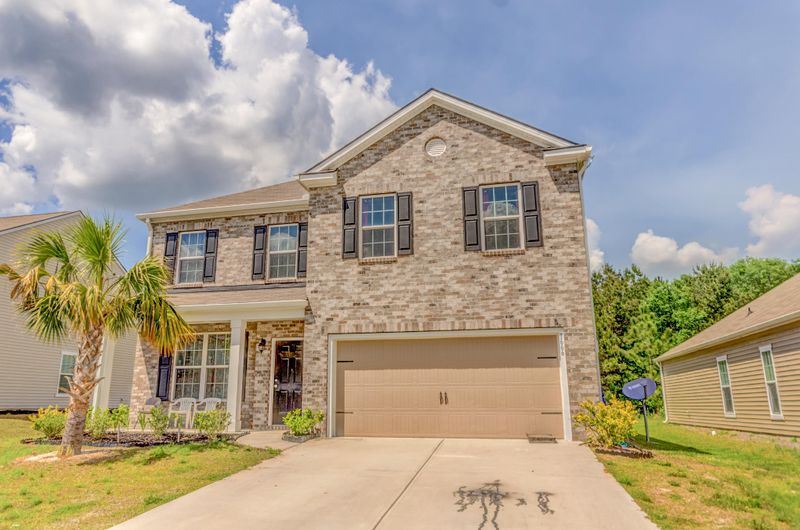 7666 High Maple Cir, North Charleston, SC 29418