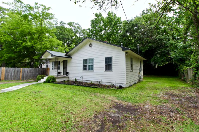 2797 Ranger Dr, North Charleston, SC 29405
