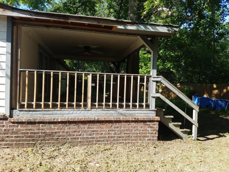 160 Dawsey Dr, Bonneau, SC 29431