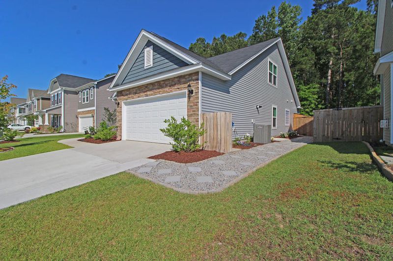 410 Allamby Ridge Rd, Moncks Corner, SC 29461