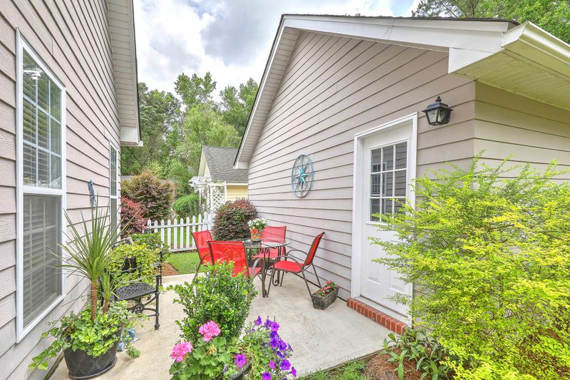 404 Pimpernel St, Summerville, SC 29483