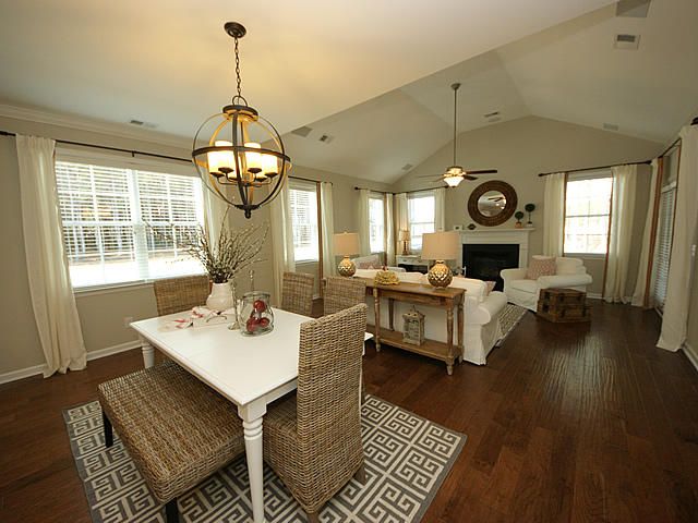 152 Longdale Dr, Summerville, SC 29483