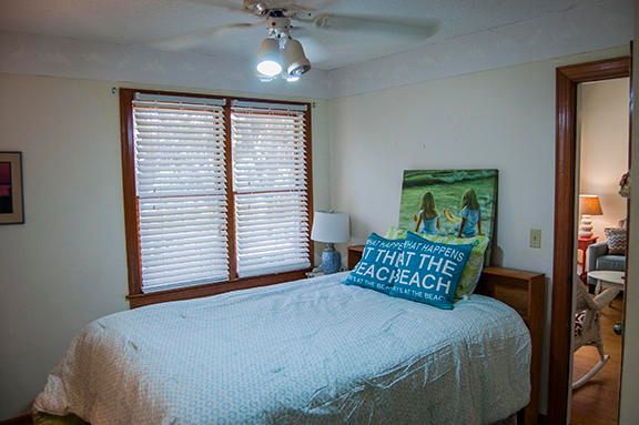 605 Dolphin St, Edisto Beach, SC 29438
