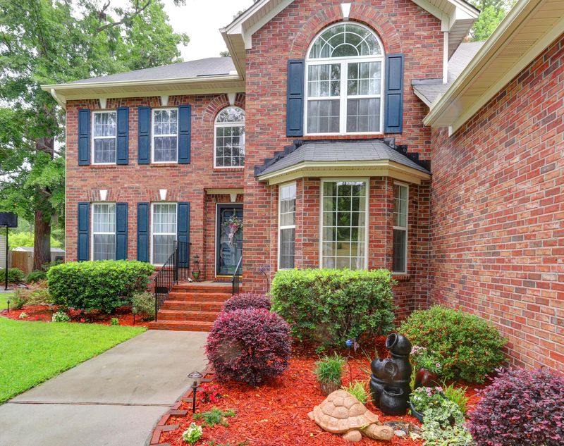 671 Hamlet Cir, Goose Creek, SC 29445