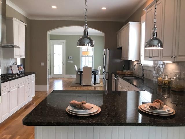 1490 Crane Creek Dr, Mount Pleasant, SC 29466
