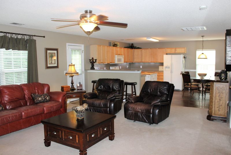3013 Maple Leaf Dr, Moncks Corner, SC 29461
