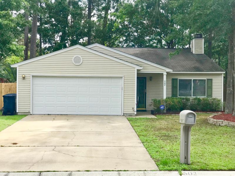 602 Navaho Blvd, Summerville, SC 29483