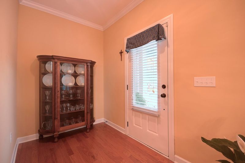 1038 Clearspring Dr, Charleston, SC 29412