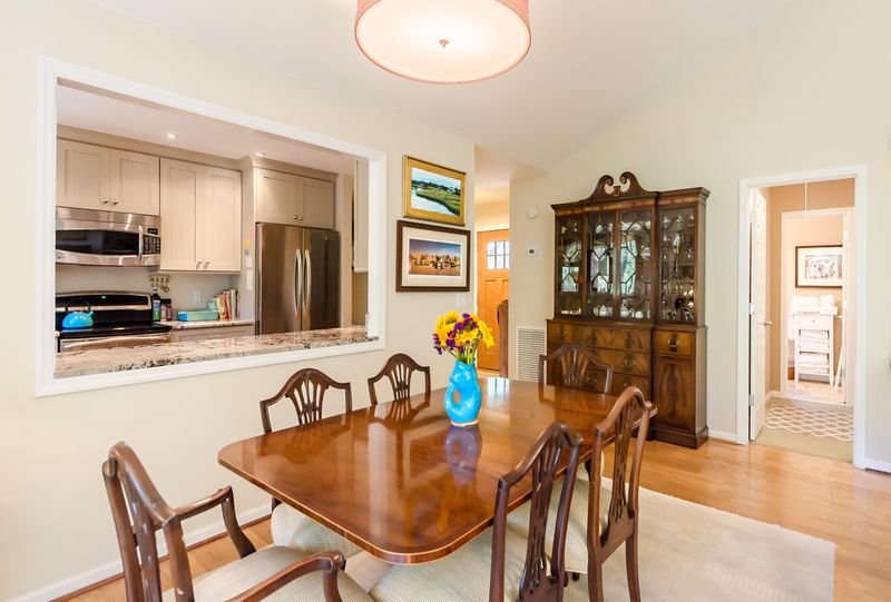295 Saltmeadow Cv, Kiawah Island, SC 29455