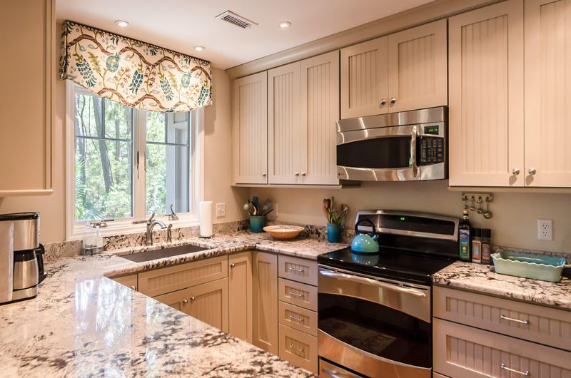 295 Saltmeadow Cv, Kiawah Island, SC 29455