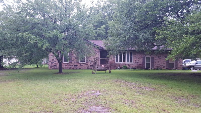 105 Julliett Dr, Goose Creek, SC 29445