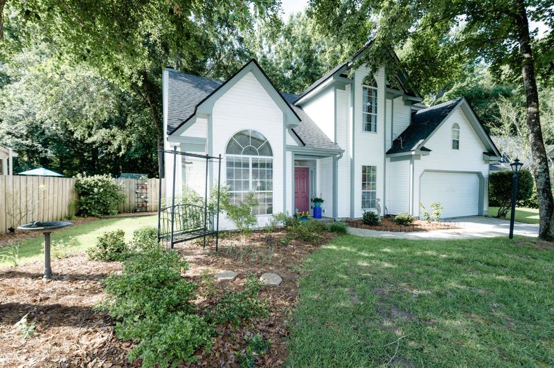 103 Clarendon Ct, Goose Creek, SC 29445