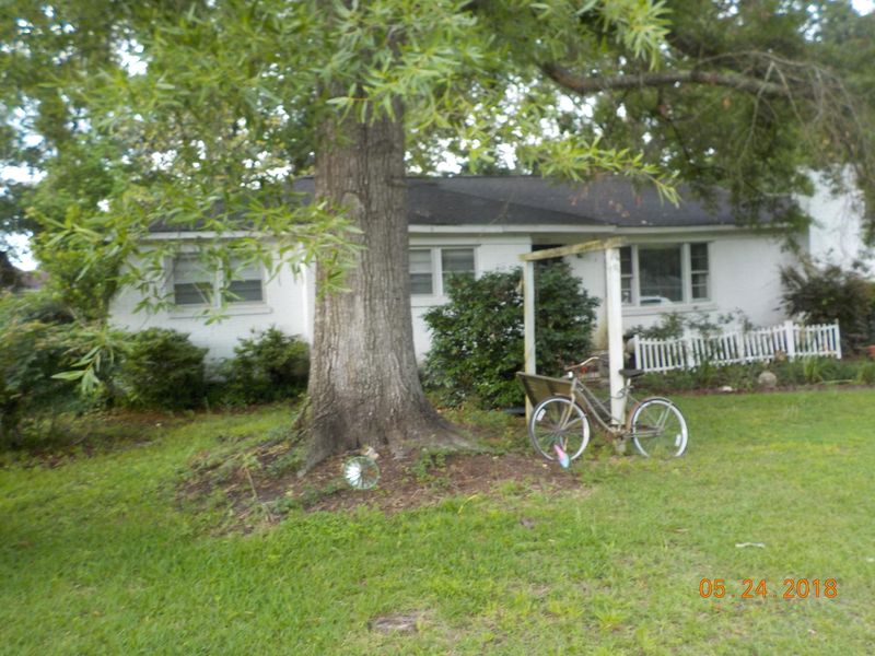 230 Clarine Dr, Goose Creek, SC 29445
