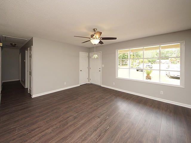 107 Robin Ct, Summerville, SC 29485
