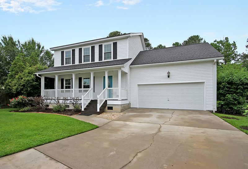 205 Burnham Rd, Summerville, SC 29485