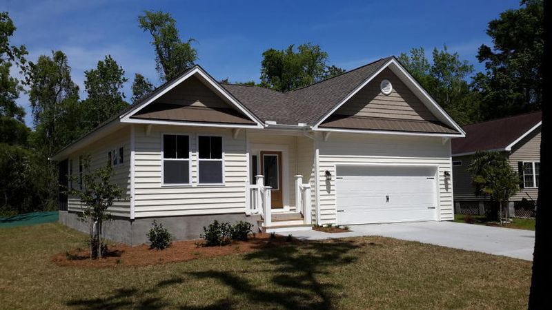 1990 Nitsa St, Johns Island, SC 29455