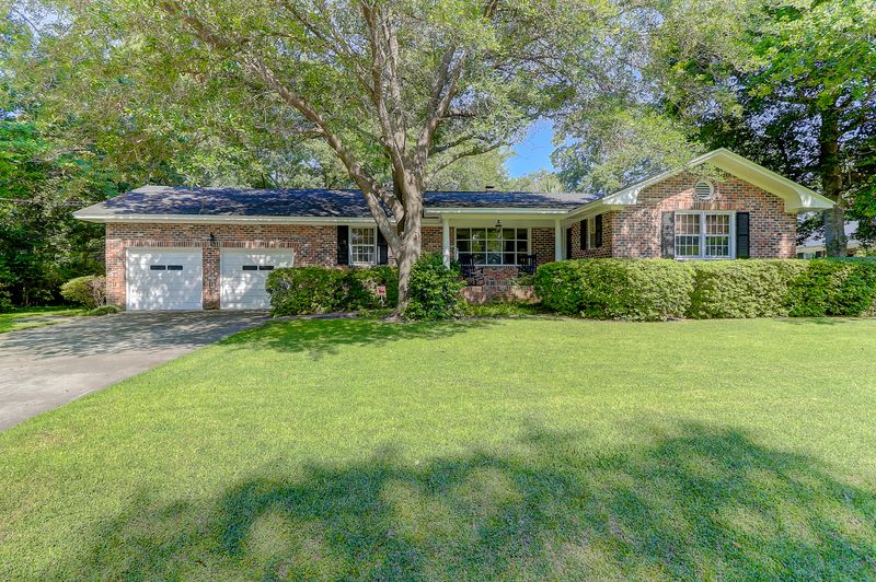 1577 Dunnes Ln, Charleston, SC 29407