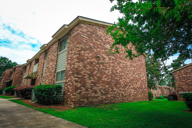 613 Andrea Ln #613, Hanahan, SC 29410