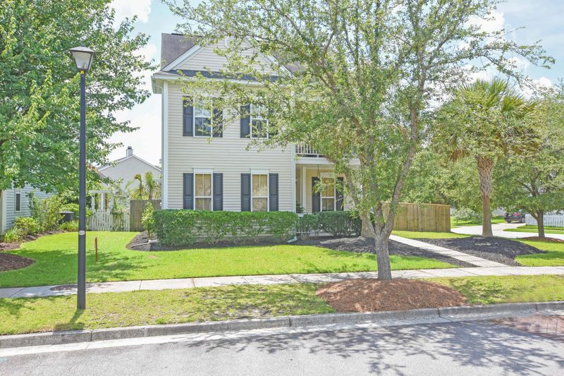 93 Creekside Dr, Summerville, SC 29485