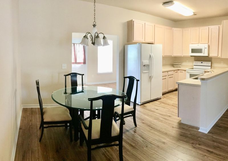 140 Broad River Dr, Summerville, SC 29485