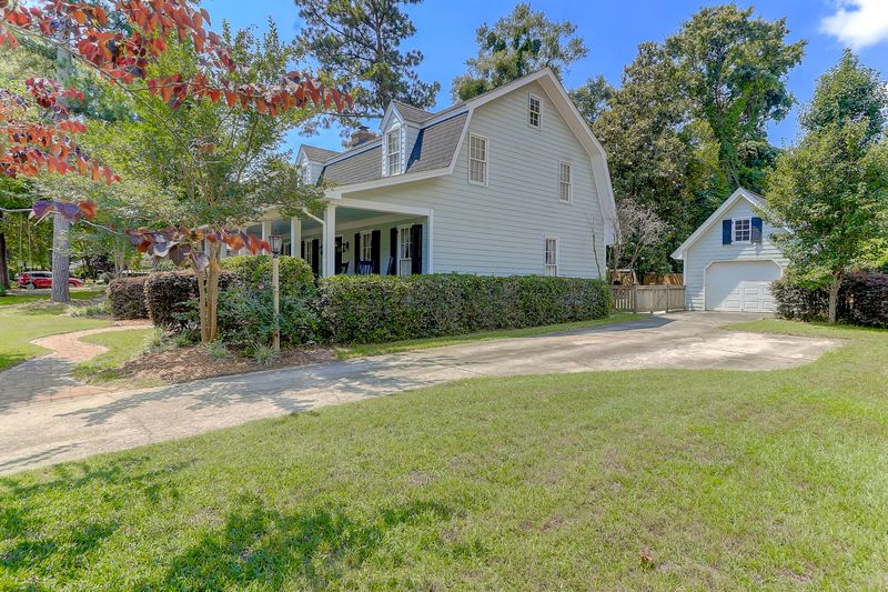 731 Bradburn Dr, Mount Pleasant, SC 29464