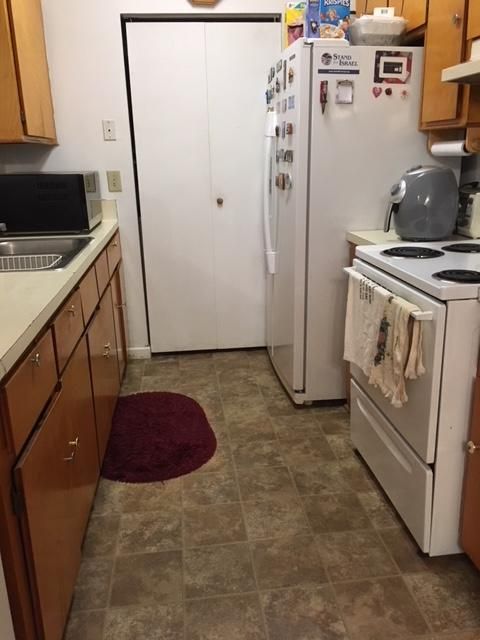 9522 S Cardinal Dr, Ladson, SC 29456
