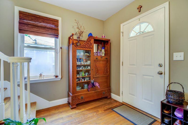 46 Colleton Dr, Charleston, SC 29407