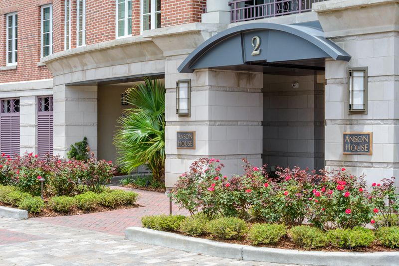 2 Laurens St #1-D, Charleston, SC 29401
