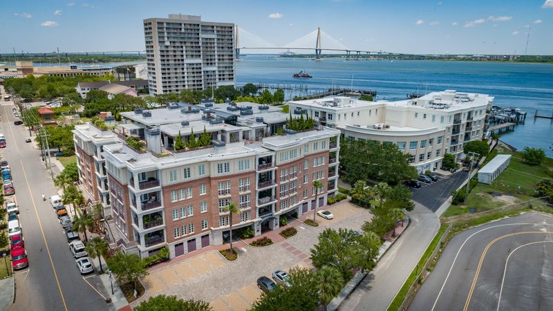 2 Laurens St #1-D, Charleston, SC 29401