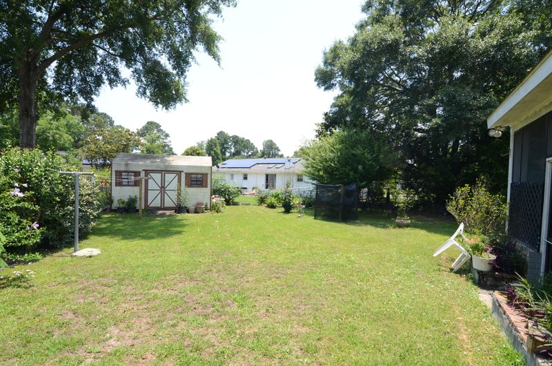 2583 Otranto Rd, North Charleston, SC 29406