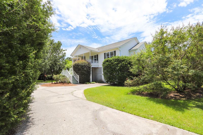 2265 Woodland Shores Rd, Charleston, SC 29412