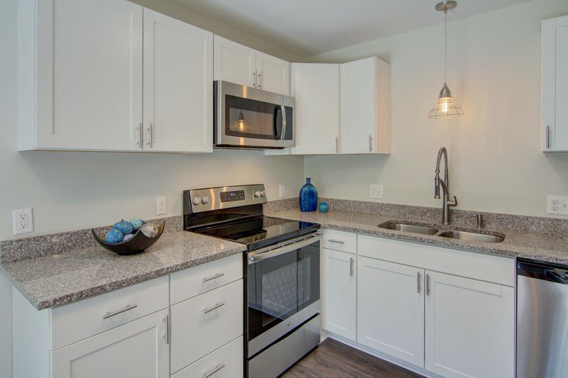 8734 Bucknell Dr, North Charleston, SC 29406