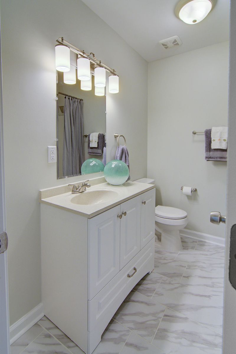 8734 Bucknell Dr, North Charleston, SC 29406