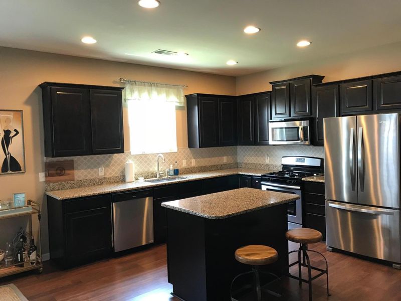 2012 Gammon St, Charleston, SC 29414