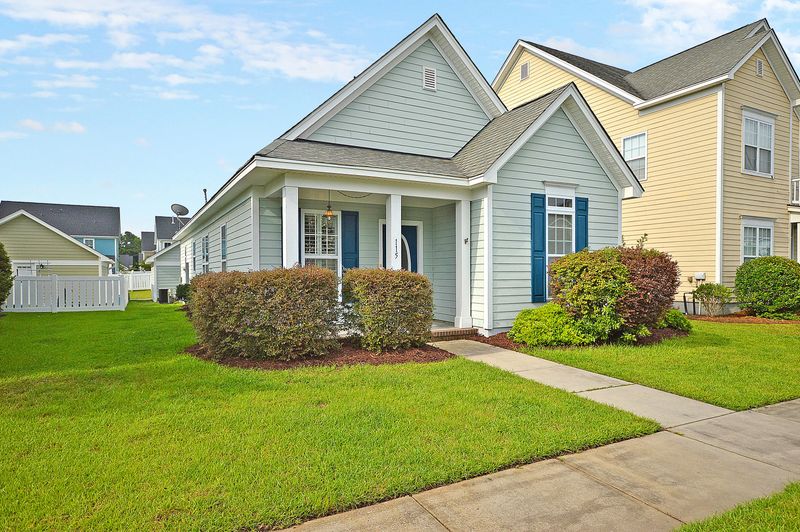 115 Foxglove Ave, Summerville, SC 29483