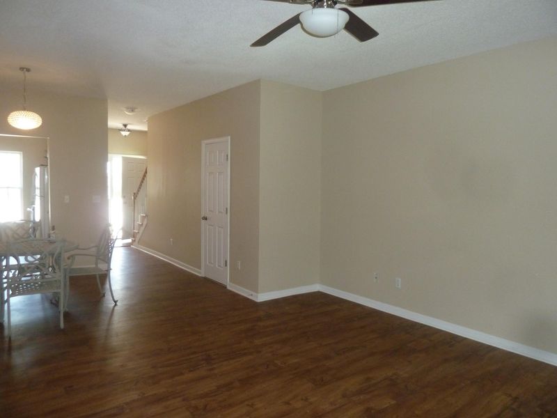 120 Pineshadow Dr, Goose Creek, SC 29445