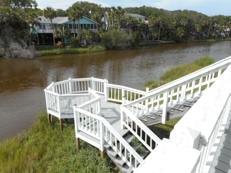 210 Harrelson St, Edisto Beach, SC 29438