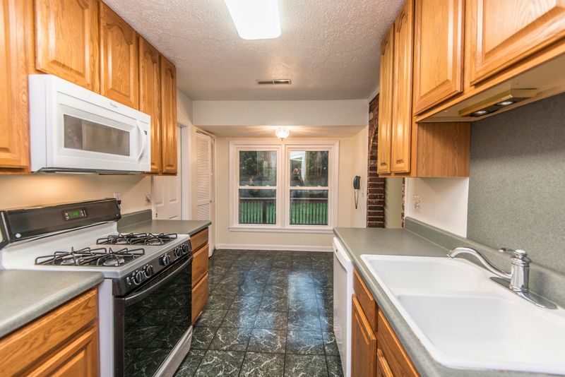 632 Harbor View Rd, James Island, SC 29412