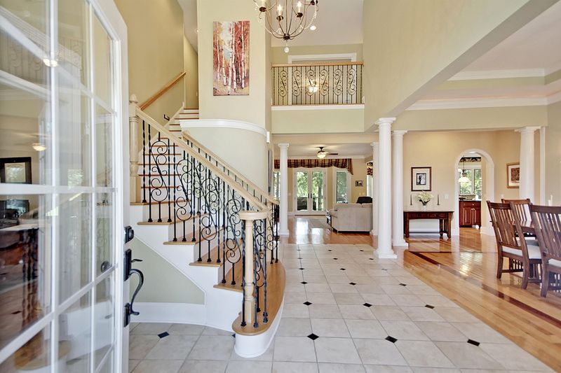 4230 Club Course Dr, North Charleston, SC 29420