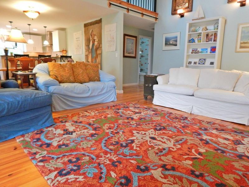 615 E Erie Ave, Folly Beach, SC 29439