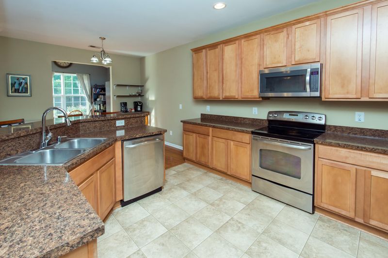 177 Carolina Wren Ave, Moncks Corner, SC 29461