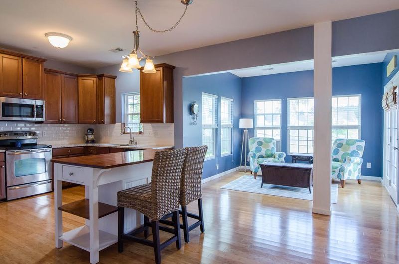 104 Goldfinch Ln, Summerville, SC 29485