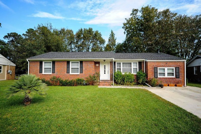 2036 Boeing Ave, Charleston, SC 29407