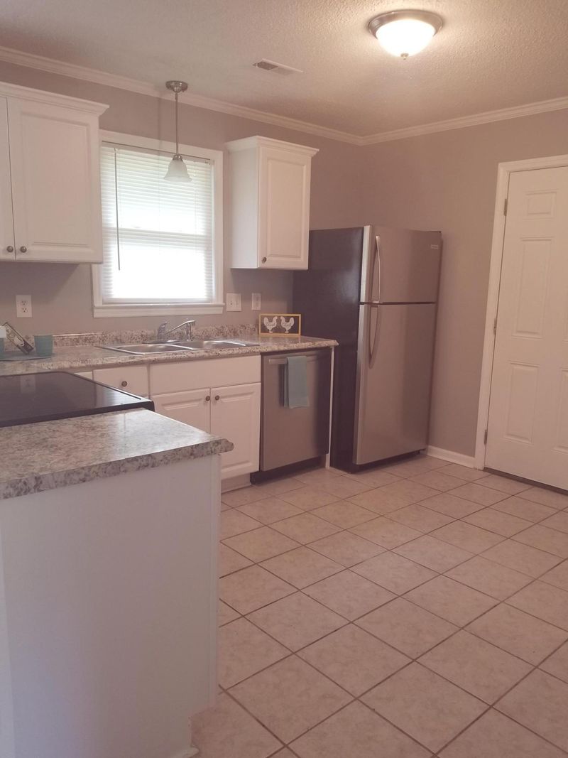 9884 Berrywood Dr, Ladson, SC 29456