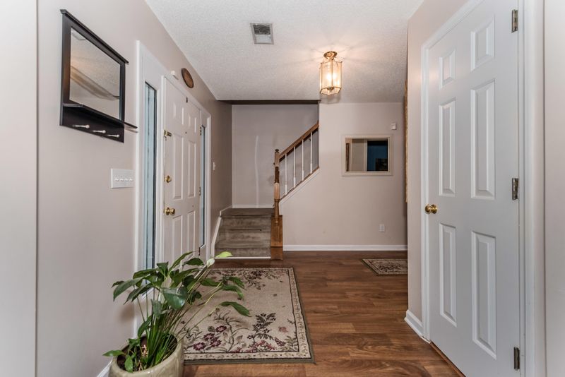 112 Whaler Rd, Summerville, SC 29485
