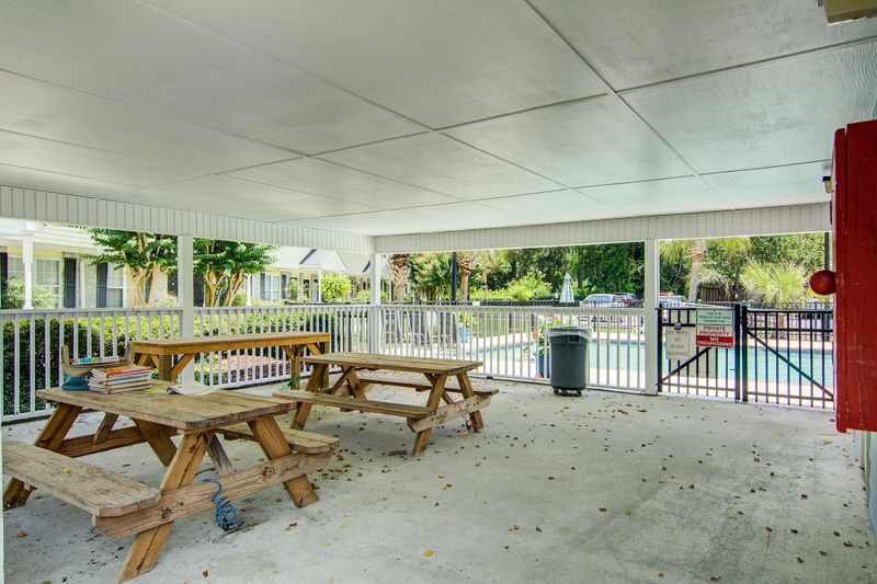 507 Stinson Dr #3f, Charleston, SC 29407