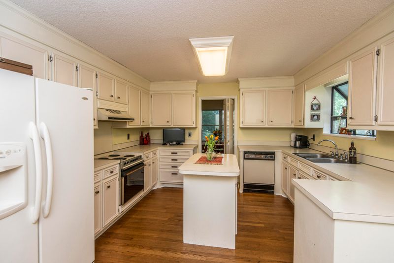 156 Botany Bay Blvd, North Charleston, SC 29418