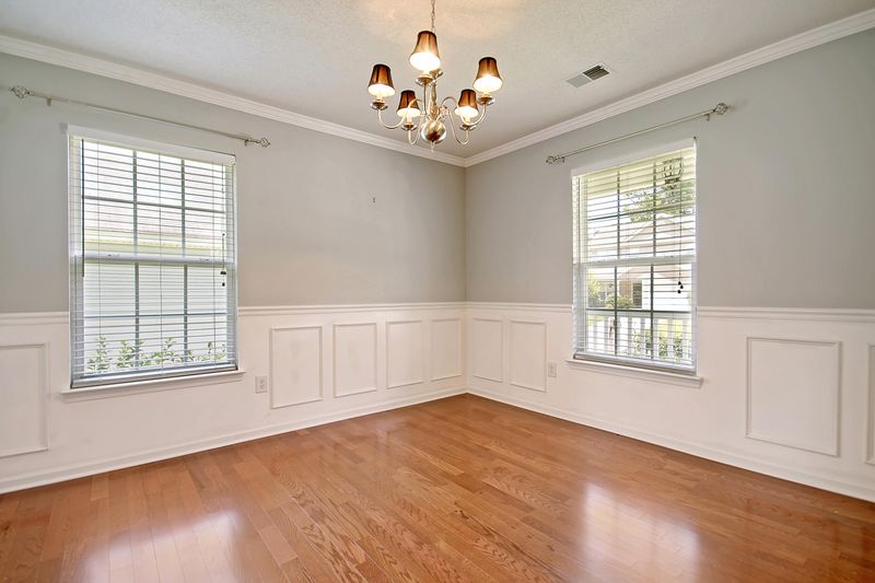 202 Bainsbury Ln, Summerville, SC 29483