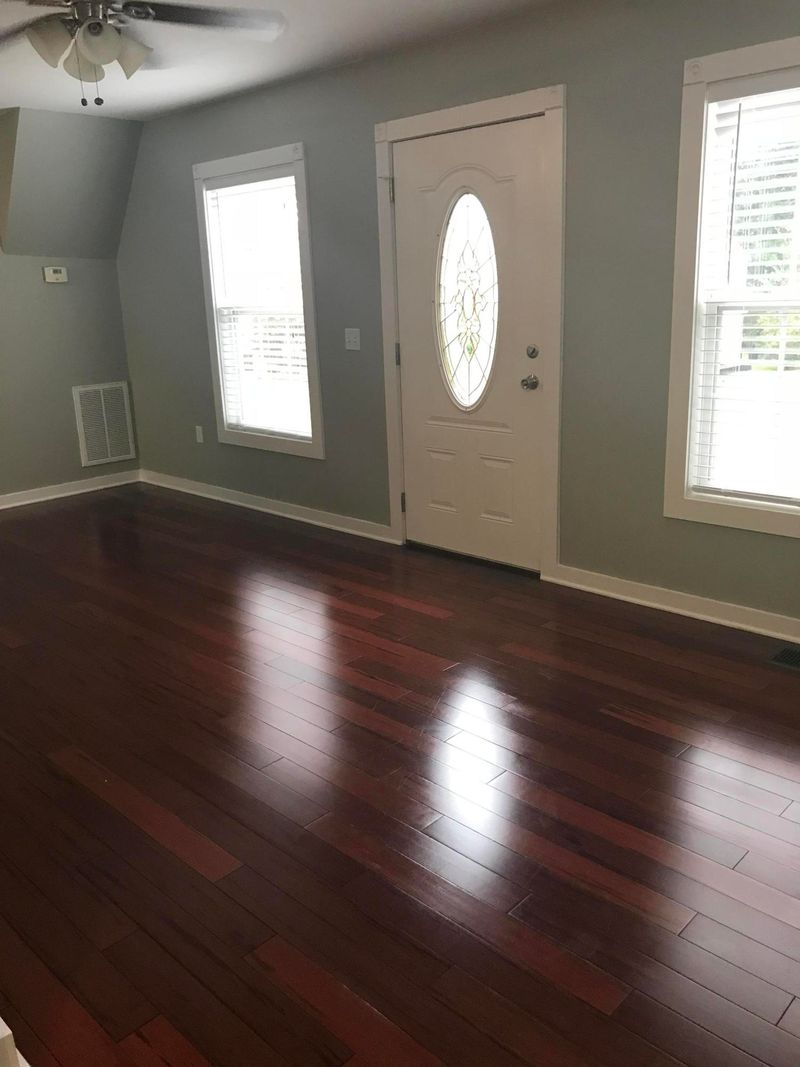 16 Manor Blvd, Hanahan, SC 29410