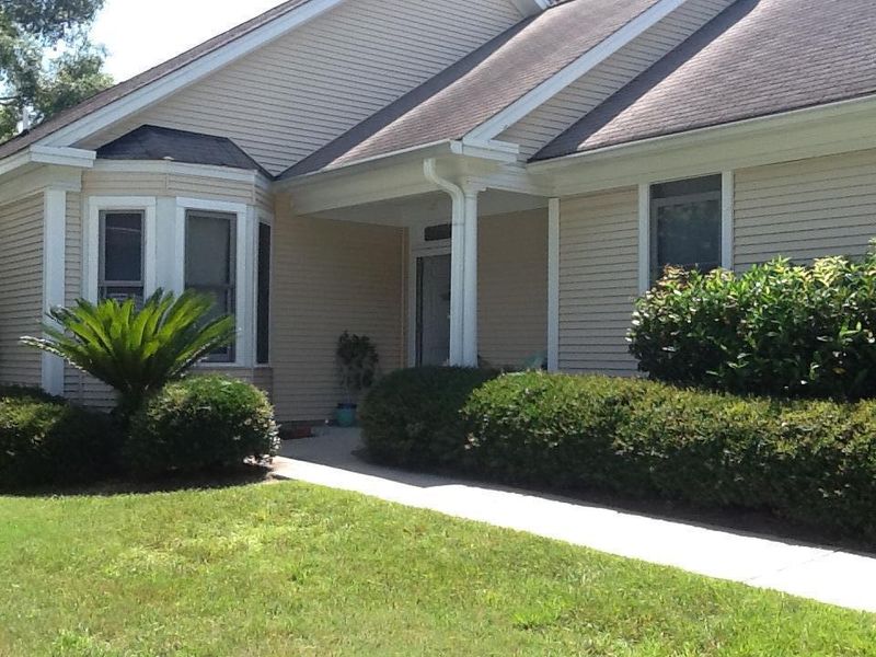 9039 Hackney Ct, North Charleston, SC 29406